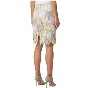Tahari Yellow & White Floral Lace Pencil Skirt NWT Lined Size 8 Wedding Spring